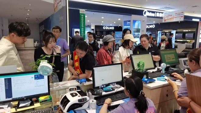 旧换新”发力 消费热情喷涌凯发国际平台哈尔滨：“以(图4)